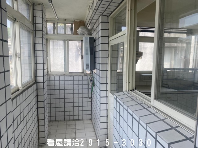 202萬隆小加庭-新店文山買屋賣屋網 202萬隆小加庭